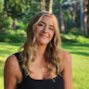 Meet your Posher, Elena